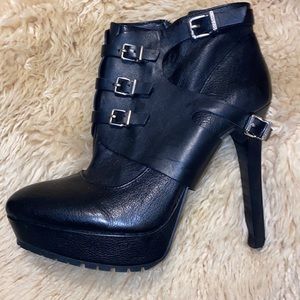 Brand new. Never used. Without tags